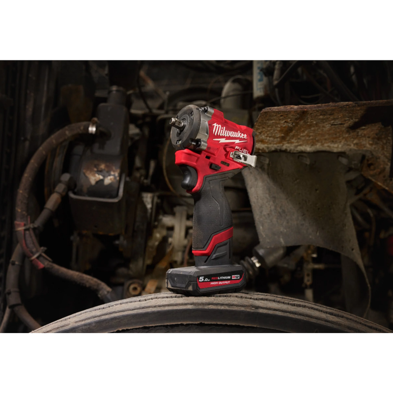 avvitatore-compatto-a-batteria-attacco-1/2"-per-bulloni-m16-475Nm-di-coppia-in-svitatura-MILWAUKEE-M12-FCIWF12G3-0