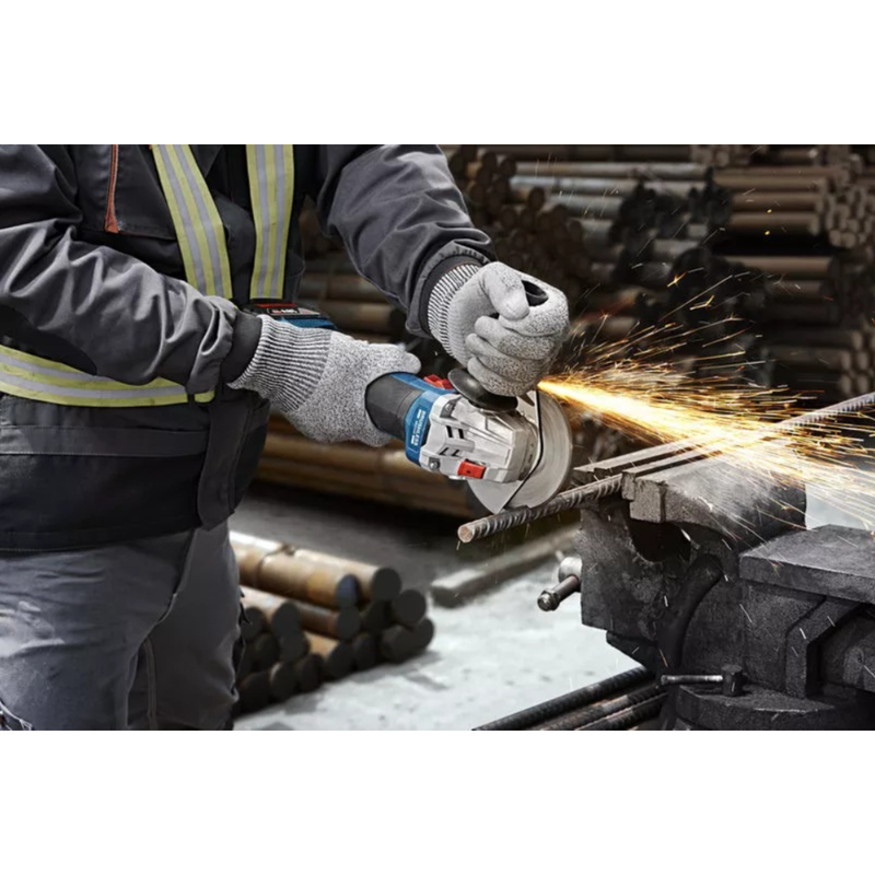 bosch-smerigliatrice-angolare-GWS-18V-8-06019N9001-in-valigetta-per-dischi-125mm-alimentata-a-batteria-con-motore-brushless