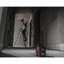 livella-laser-a-2-laser-verde-con-piombo-possibilità-di-posizionamento-su-staffa-su-trepiede-su-base-magnetica-portata-30metri-milwaukee-CLLP-301C