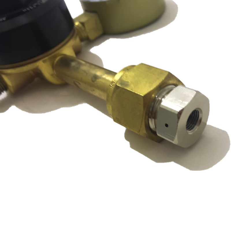 Adattatore-regolatore-pressione-CO2-standard/filetto-M10X1-bombole-usa-e-getta - Tecnista