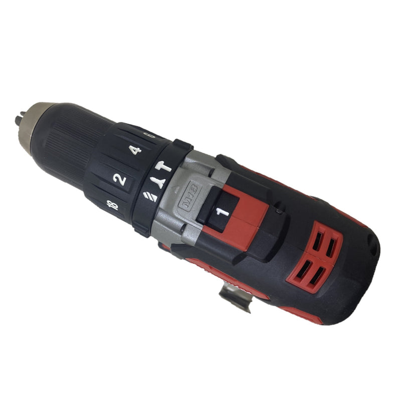 trapano-avvitatore-a-batteria-milwaukee-comprensivo-di-2-batterie-da-18v-4.0ah-e-caricabatterie-in-pratica-valigetta-porta-utensile-con-mandrino-da-13mm-con-battente-MILWAUKEE-M18-BPD-402C